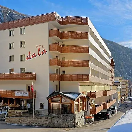Dala & 3*