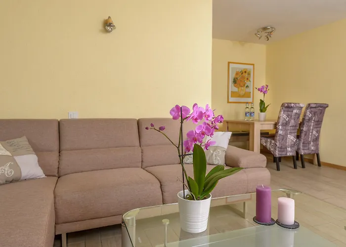 Dala & Ξενοδοχείο 3*