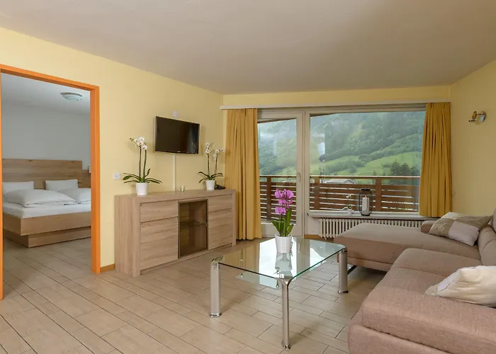 Dala & לויקרבאד