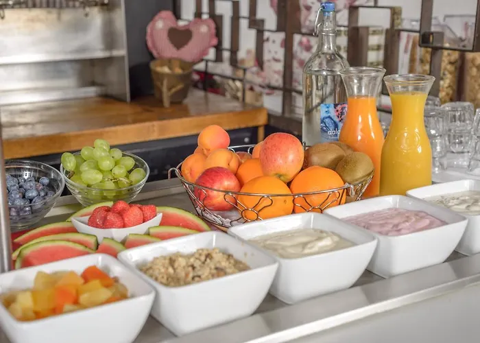 Dala & לויקרבאד